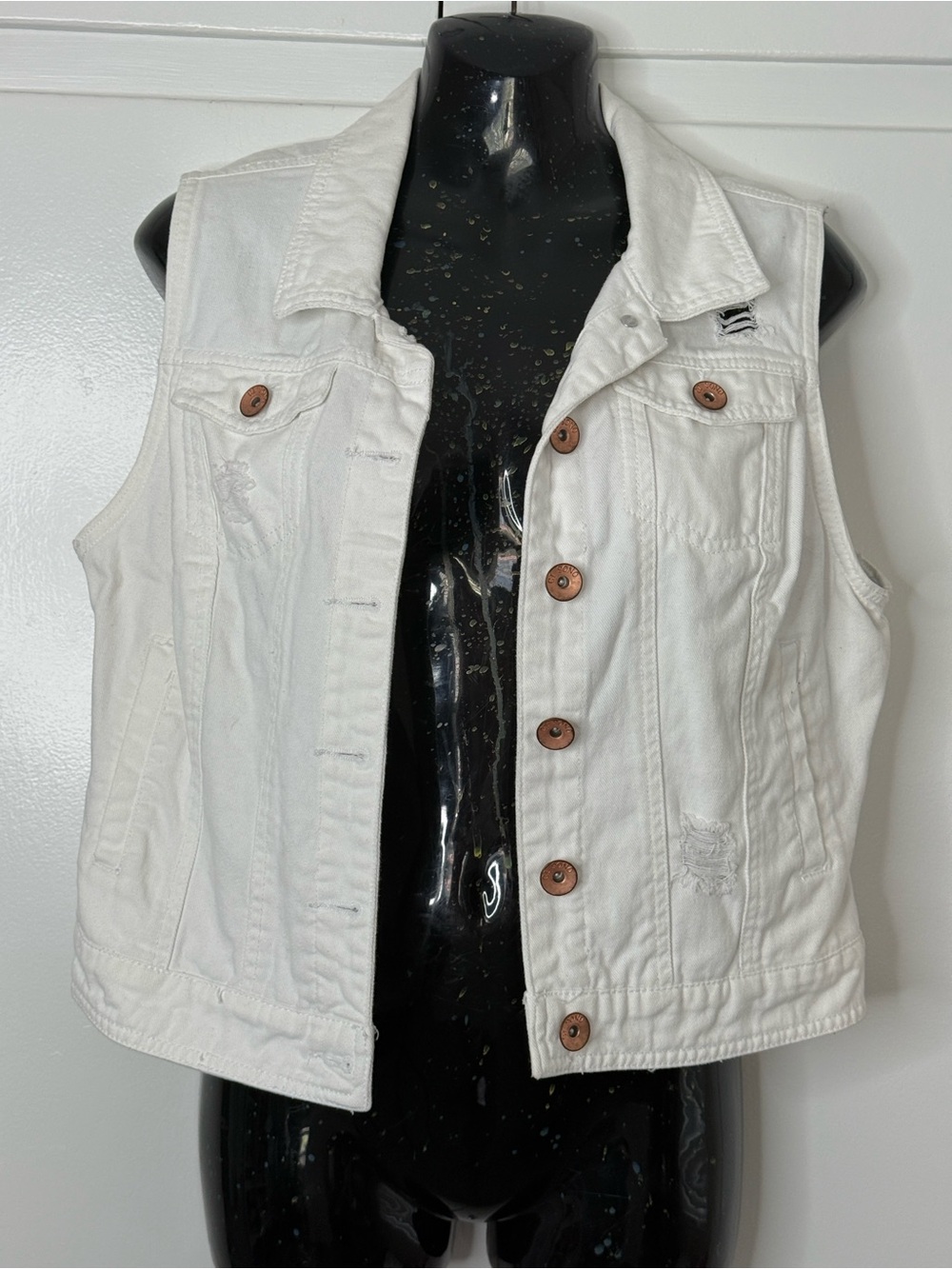 Ci Sono White Denim Juniors Jean Vest with Wooden Buttons - Size XL